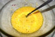 [02]Vajíčka, sýr, šťáva z citronu, sůl a pepř