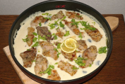 [07]Krůtí medailonky ve smetanově-citronové omáčce s kapary  