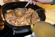 [05]Odebrání sádla z hotového rillettes