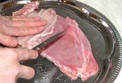 [02]1/2 králičího hřbetu - váleček masa je králičí svíčková