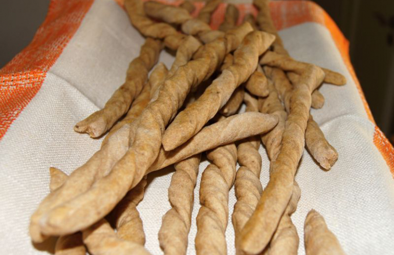 Recept na chlebové tyčinky s kmínem