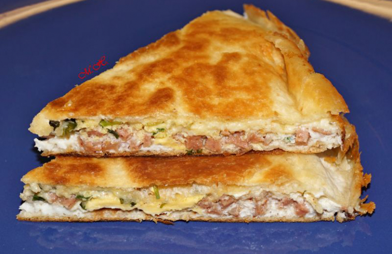 Zapečené tortilly s medvědím česnekem (quasadilla)
