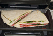 Skládaná tortilla v toustovači