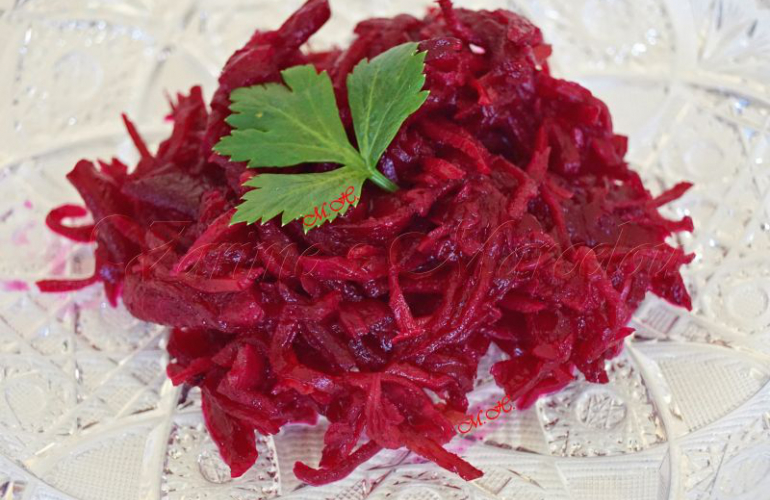Domácí fermentovaný zeleninový salát (Pickles)