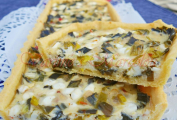 Quiche s pórkem a čerstvým sýrem na řezu